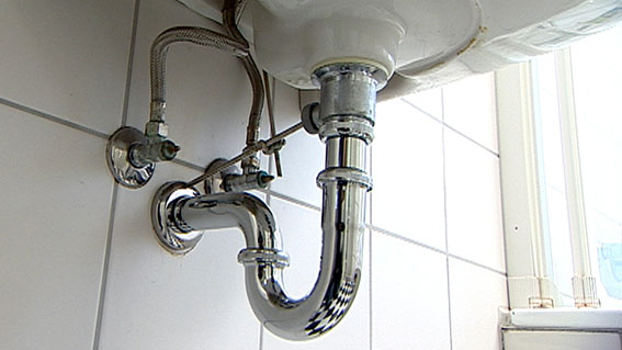 Waschbecken Siphon Dichtung Rohr verrutscht (Wand)? (Handwerk, Bad, Sanitär)